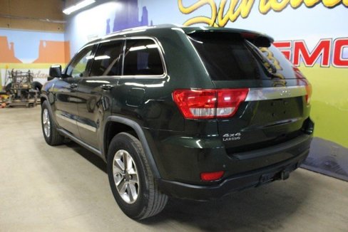 Used 2011 Jeep Grand Cherokee Laredo image 6