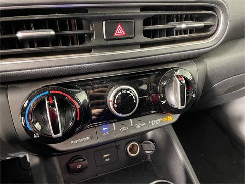 Used 2022 Hyundai Kona SEL image 8
