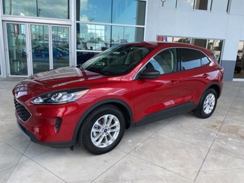 Certified 2022 Ford Escape SE image 2