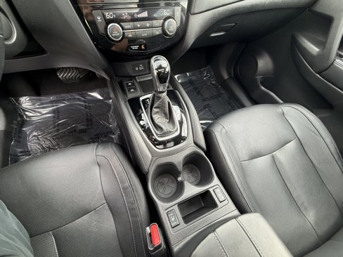 Used 2019 Nissan Rogue SL w/ Premium Package image 28