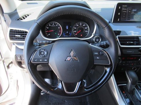 Used 2020 Mitsubishi Eclipse Cross SE image 16