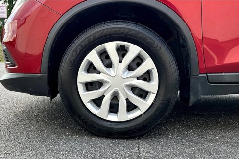 Used 2016 Nissan Rogue S image 16