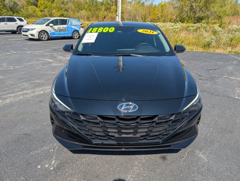 Used 2021 Hyundai Elantra SEL w/ Convenience Package image 9