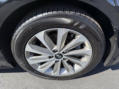 Used 2017 Hyundai Sonata Sport w/ Value Edition Package 02 image 9