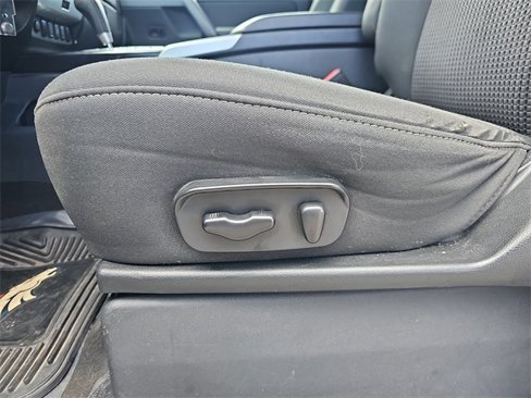 Used 2014 Nissan Titan PRO-4X image 19