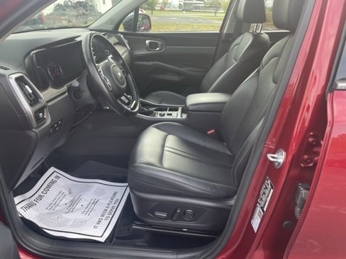 Used 2021 Kia Sorento EX image 17