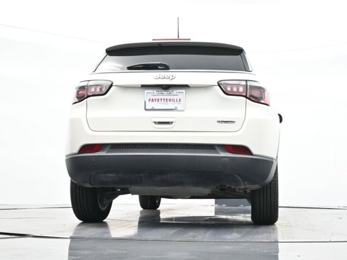 Used 2020 Jeep Compass Latitude w/ Popular Equipment Group image 34