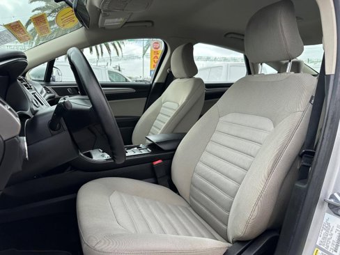 Used 2017 Ford Fusion S image 18