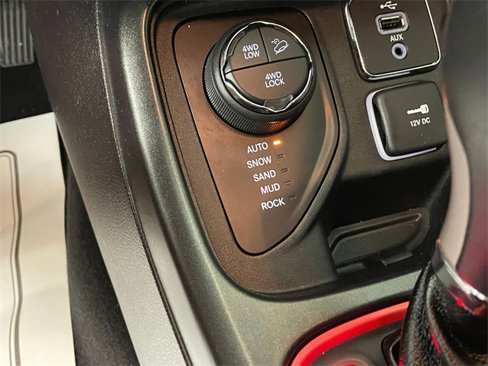 Used 2017 Jeep Compass Trailhawk image 10
