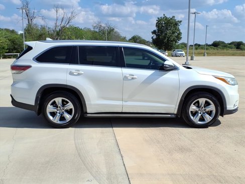 Used 2016 Toyota Highlander Limited Platinum image 10
