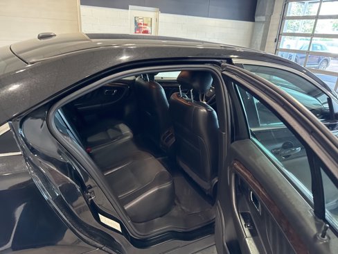 Used 2015 Ford Taurus Limited image 15