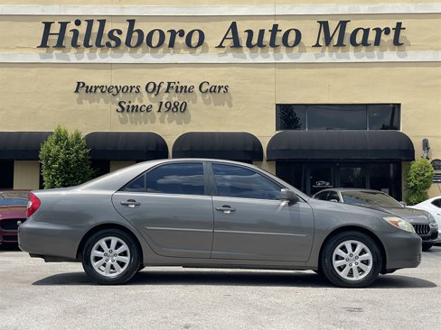 Used 2002 Toyota Camry XLE image 4