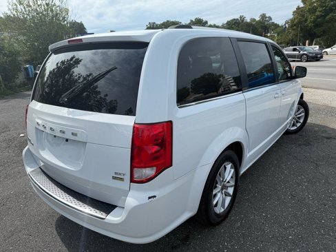 Used 2018 Dodge Grand Caravan SXT image 5