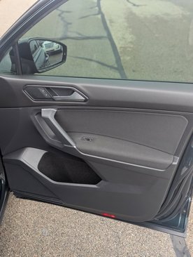 Used 2018 Volkswagen Tiguan S image 5