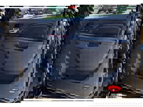 Used 2013 Cadillac Escalade Premium image 19