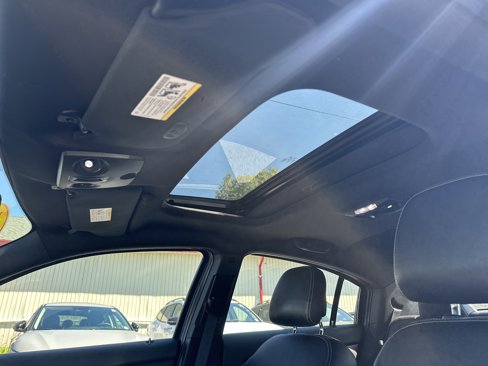 Used 2011 Chrysler 200 Limited image 24