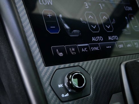 Used 2023 Lamborghini Urus Performante image 30