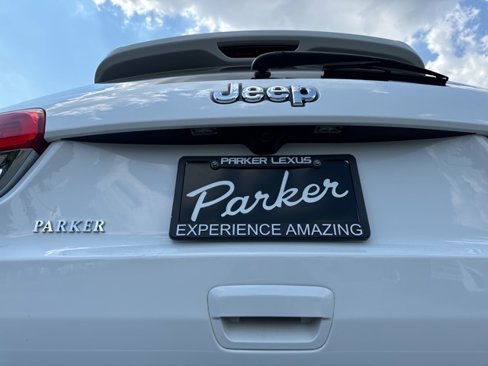 Used 2021 Jeep Grand Cherokee Overland image 25