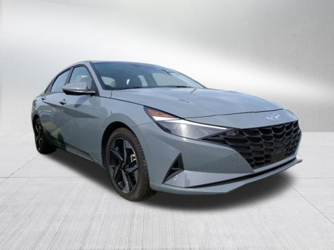 Certified 2023 Hyundai Elantra SEL w/ Convenience Package image 9