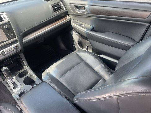 Used 2017 Subaru Legacy 3.6R Limited image 23