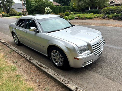 Used 2006 Chrysler 300 C w/ Navigation & Sound Group II image 7