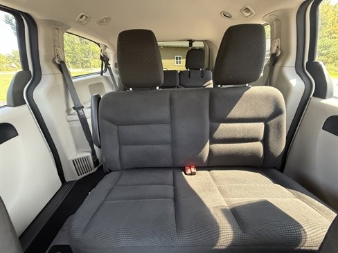 Used 2020 Dodge Grand Caravan SE w/ UConnect Hands-Free Group image 27