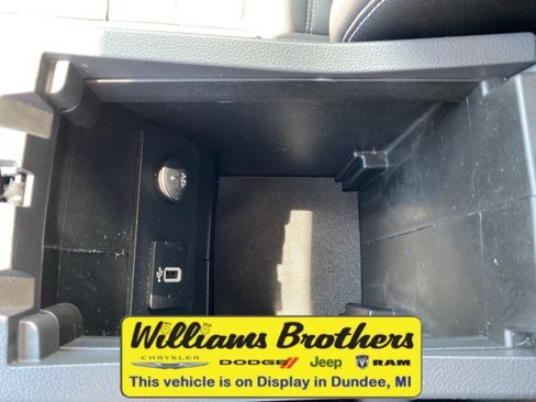 Used 2017 Ford Escape Titanium w/ Equipment Group 301A image 19