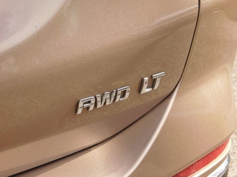 Used 2019 Chevrolet Equinox LT image 6