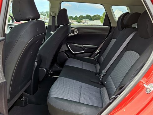 Used 2023 Kia Soul LX w/ LX Technology Package image 12