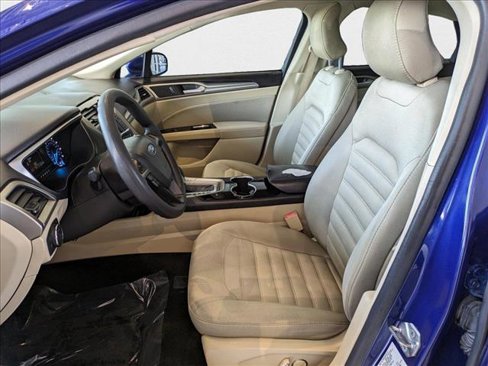 Used 2015 Ford Fusion SE image 18
