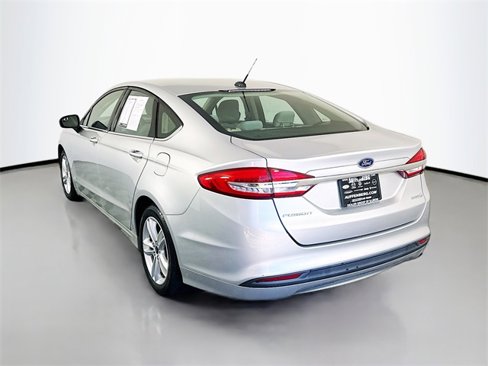 Used 2018 Ford Fusion S image 5