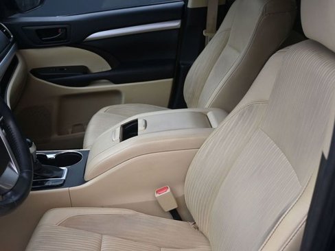 Used 2016 Toyota Highlander Plus image 20