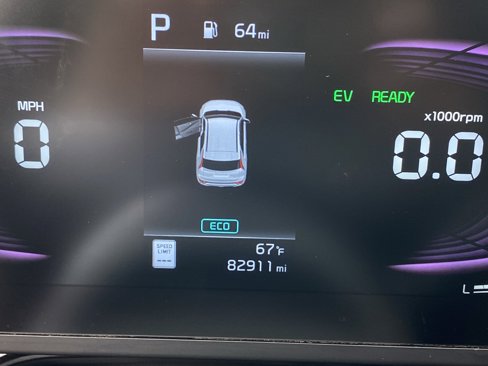 Used 2023 Kia Niro LX image 30