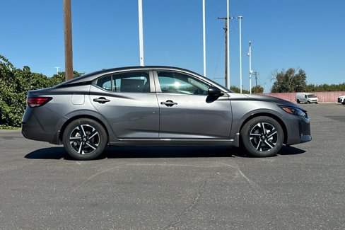 New 2025 Nissan Sentra SV image 3