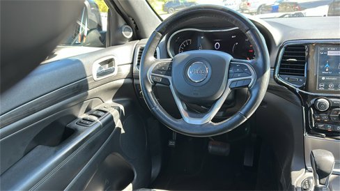 Used 2022 Jeep Grand Cherokee Laredo X image 26