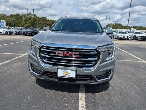 Used 2024 GMC Terrain SLT image 8