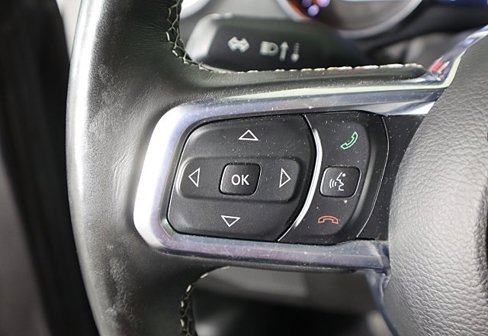 Used 2019 Jeep Wrangler Unlimited Sahara image 44