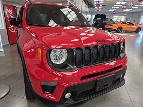 Used 2022 Jeep Renegade Altitude w/ Convenience Group image 1