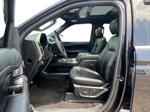 Used 2020 Ford Expedition XLT w/ Equipment Group 202A image 8