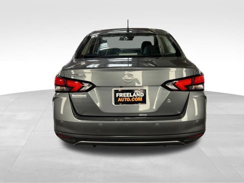 Used 2024 Nissan Versa S w/ S Plus Package image 5