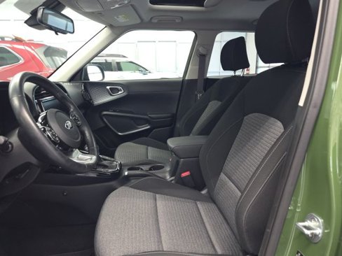 Used 2021 Kia Soul EX image 6