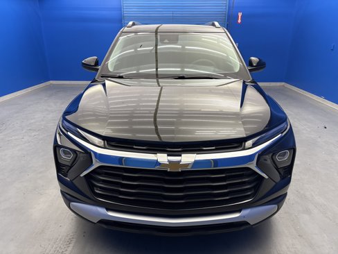 Used 2024 Chevrolet TrailBlazer LT image 3