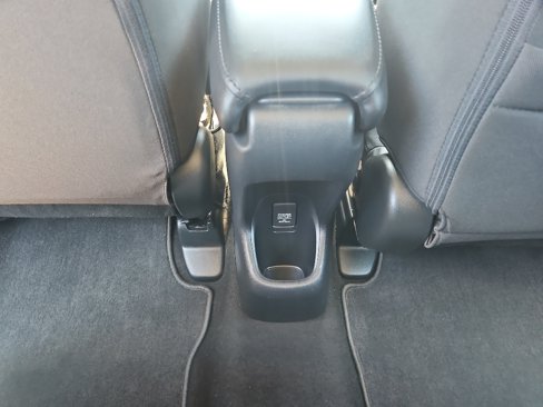 Used 2016 Honda HR-V LX image 11