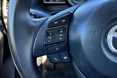 Used 2016 MAZDA MAZDA3 i Sport image 23