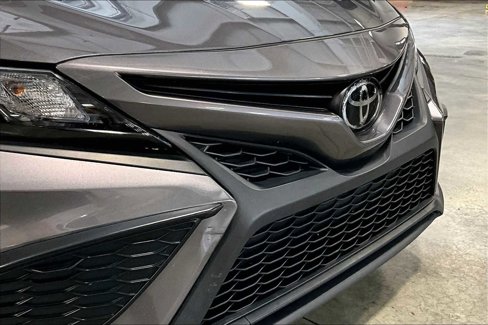 Used 2023 Toyota Camry SE image 32
