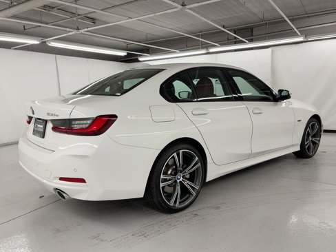 Used 2023 BMW 330e w/ Driving Assistance Package image 5