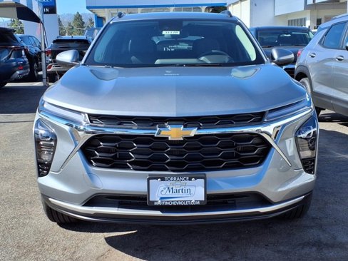 New 2025 Chevrolet Trax LT w/ Driver Confidence Package image 2