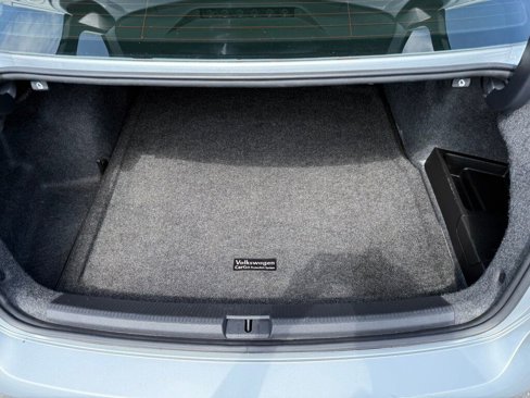 Used 2013 Volkswagen Passat TDI SE image 14