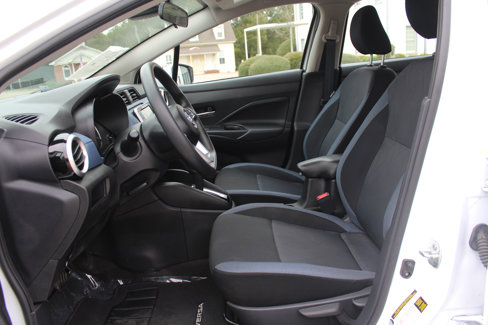 Used 2023 Nissan Versa SV w/ Trunk Package image 20