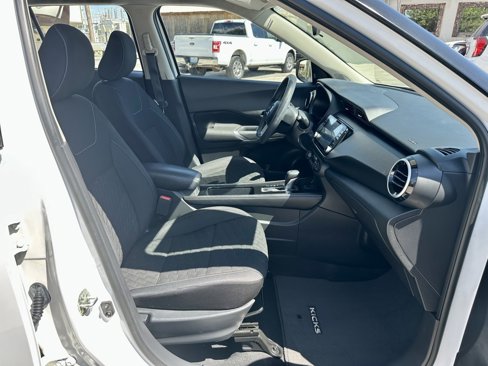 Used 2021 Nissan Kicks SV image 13